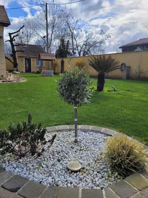 Vila Petite Dependance Privee Precy-sur-Marne Exteriér fotografie